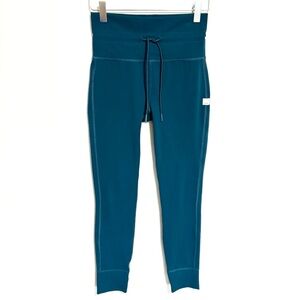 Vuori Daily Leggings 25” Size S Blue / Teal